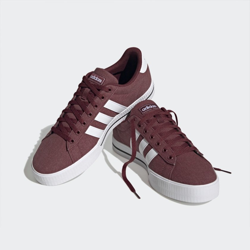 ADIDAS MEN'S DAILY 3.0 BURGENDY SHOES