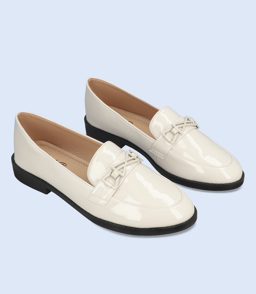 BW8605-FAWN-Women Casual Shoes