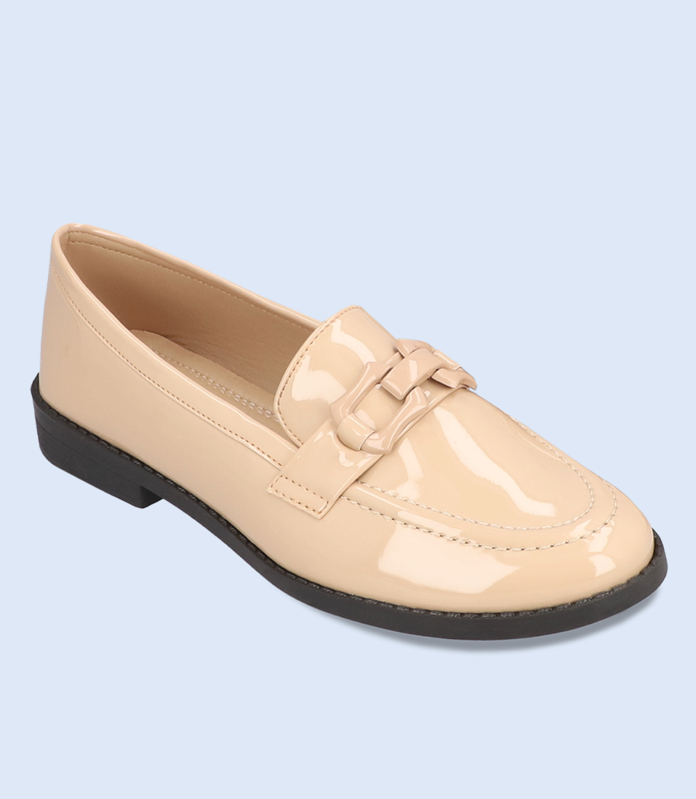 BW8606-BEIGE-Women Casual Shoes